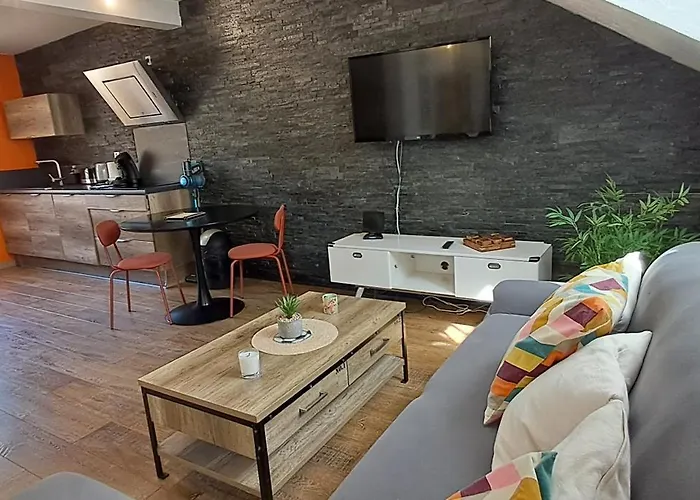 Le Petit Loft - Proche Halles شقة